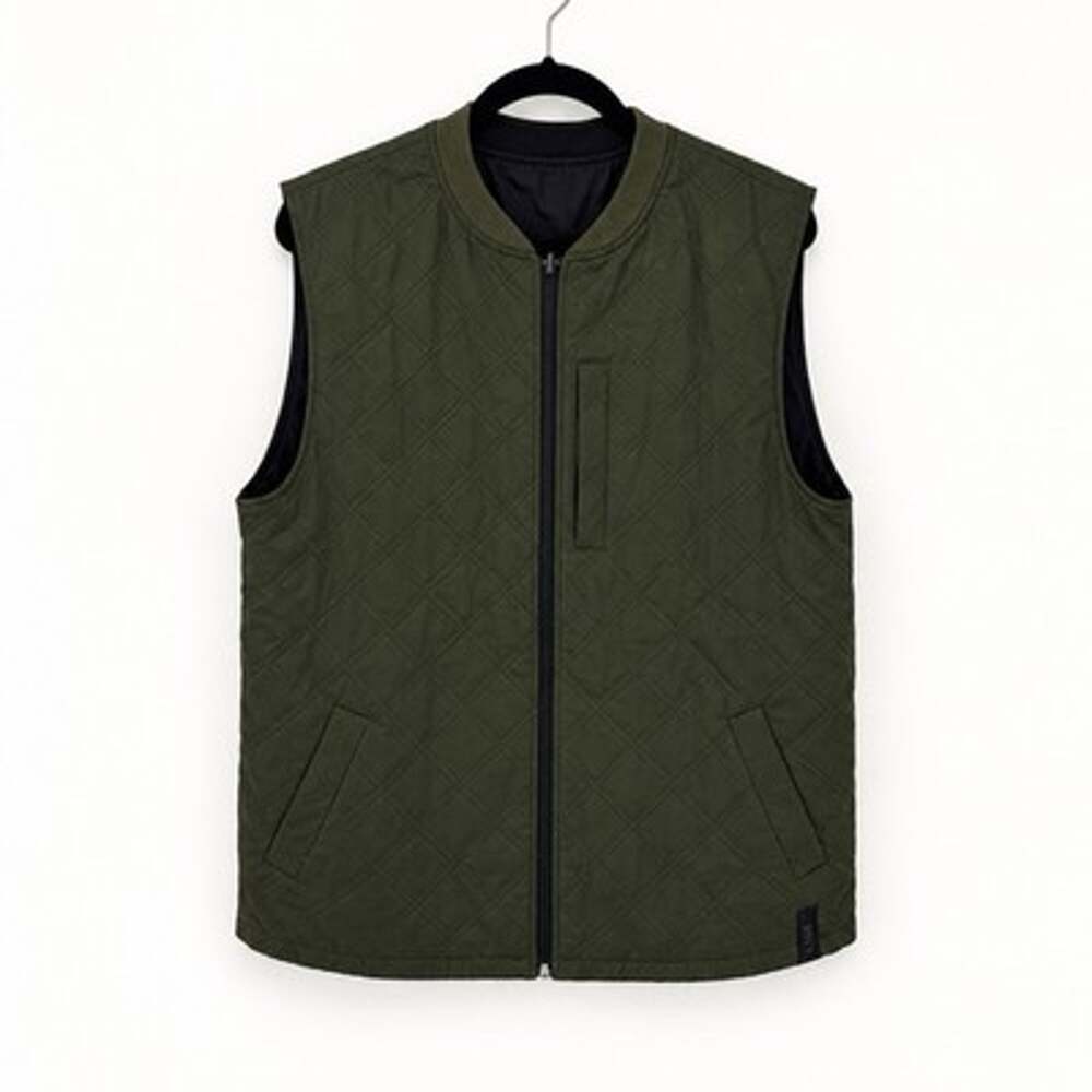 BYLT Hi Lo Reversible Bomber Vest Men Size Medium Black Green Quilted Puffer Zip